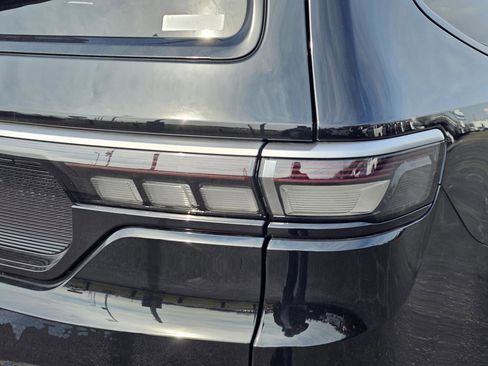 New 2026 Jeep Grand Wagoneer w/ Premium Group I image 9