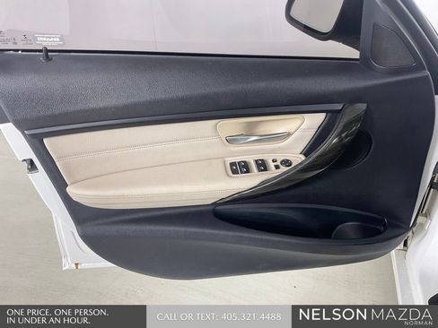 Used 2017 BMW 320i Sedan RWD image 17