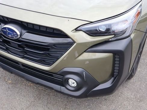 Certified 2025 Subaru Outback Onyx Edition w/ Popular Package #2 image 10