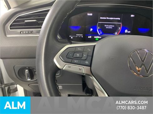 Used 2024 Volkswagen Tiguan SE image 23
