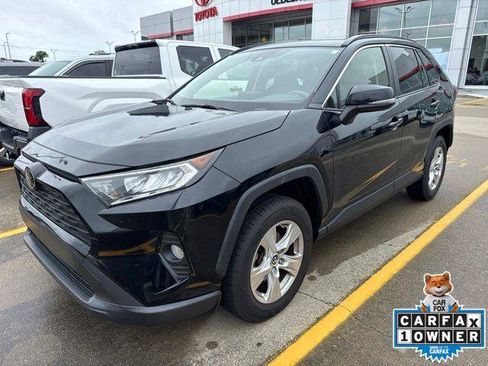 Used 2019 Toyota RAV4 XLE w/ Convenience Package FWD image 1