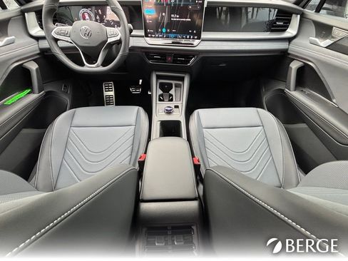 New 2026 Volkswagen Tiguan SE R-Line image 15