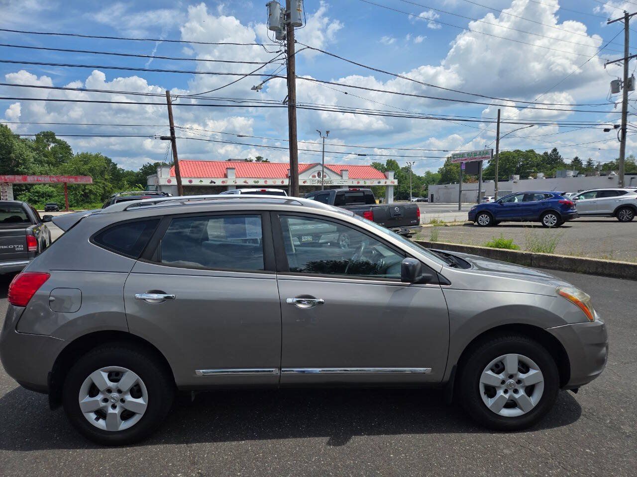 Used 2015 Nissan Rogue S w/ Convenience Package FWD image 5