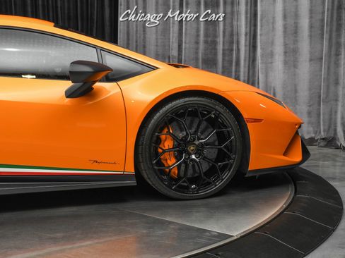 Used 2018 Lamborghini Huracan Performante image 44