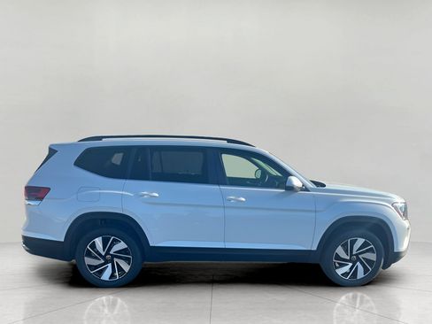 New 2026 Volkswagen Atlas SE image 8