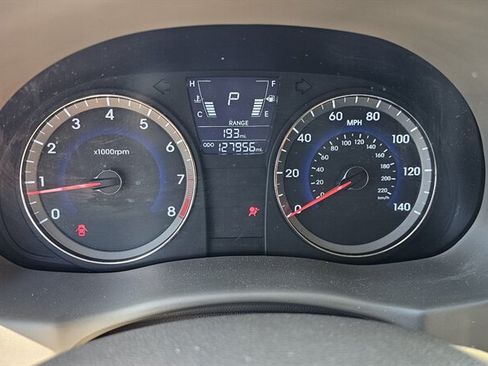 Used 2014 Hyundai Accent GLS FWD image 12