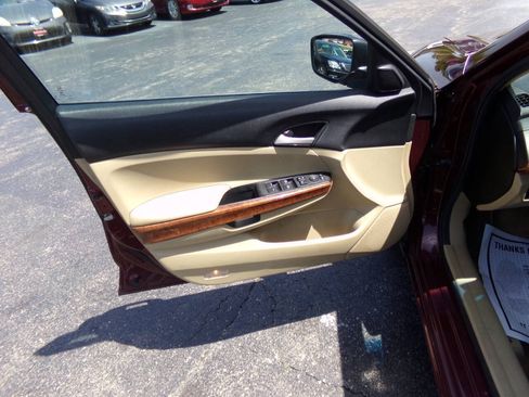 Used 2012 Honda Accord EX image 12