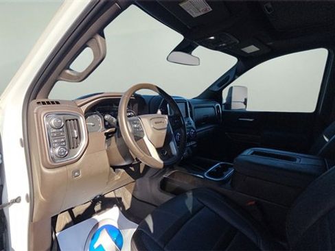 Used 2022 GMC Sierra 2500 Denali image 34