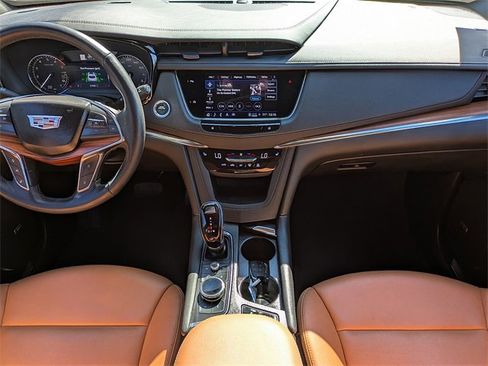 Certified 2023 Cadillac XT5 Premium Luxury image 16
