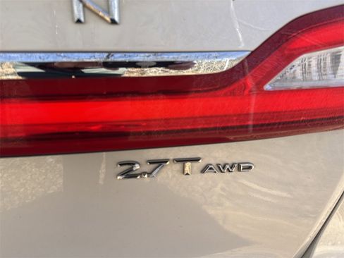 Used 2017 Lincoln MKX Reserve w/ Canadian Touring Package image 9