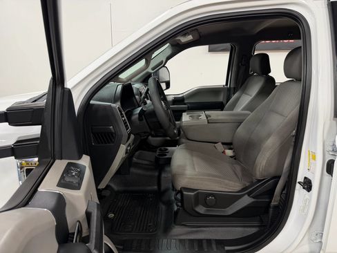Used 2018 Ford F350 XLT AWD/4WD image 13