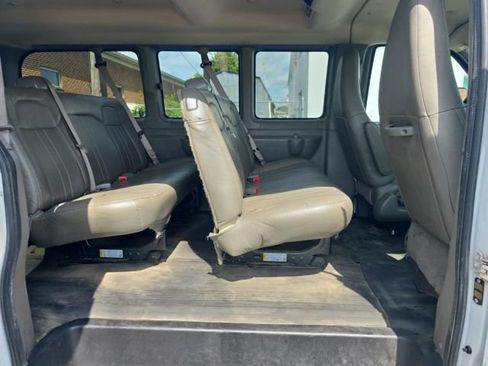 Used 2020 Chevrolet Express 2500 LS w/ Driver Convenience Package RWD image 7