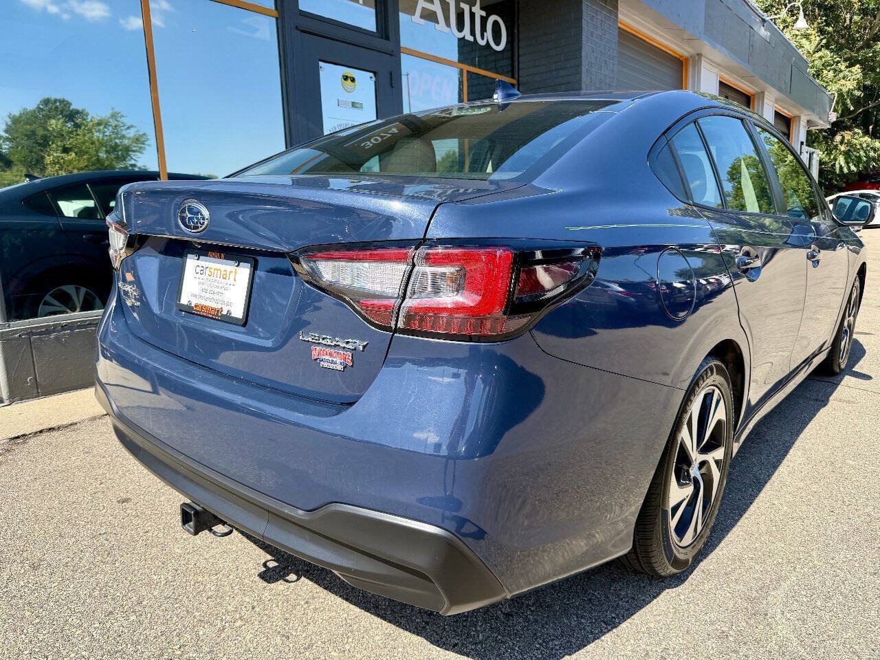 Used 2023 Subaru Legacy Premium AWD/4WD image 9