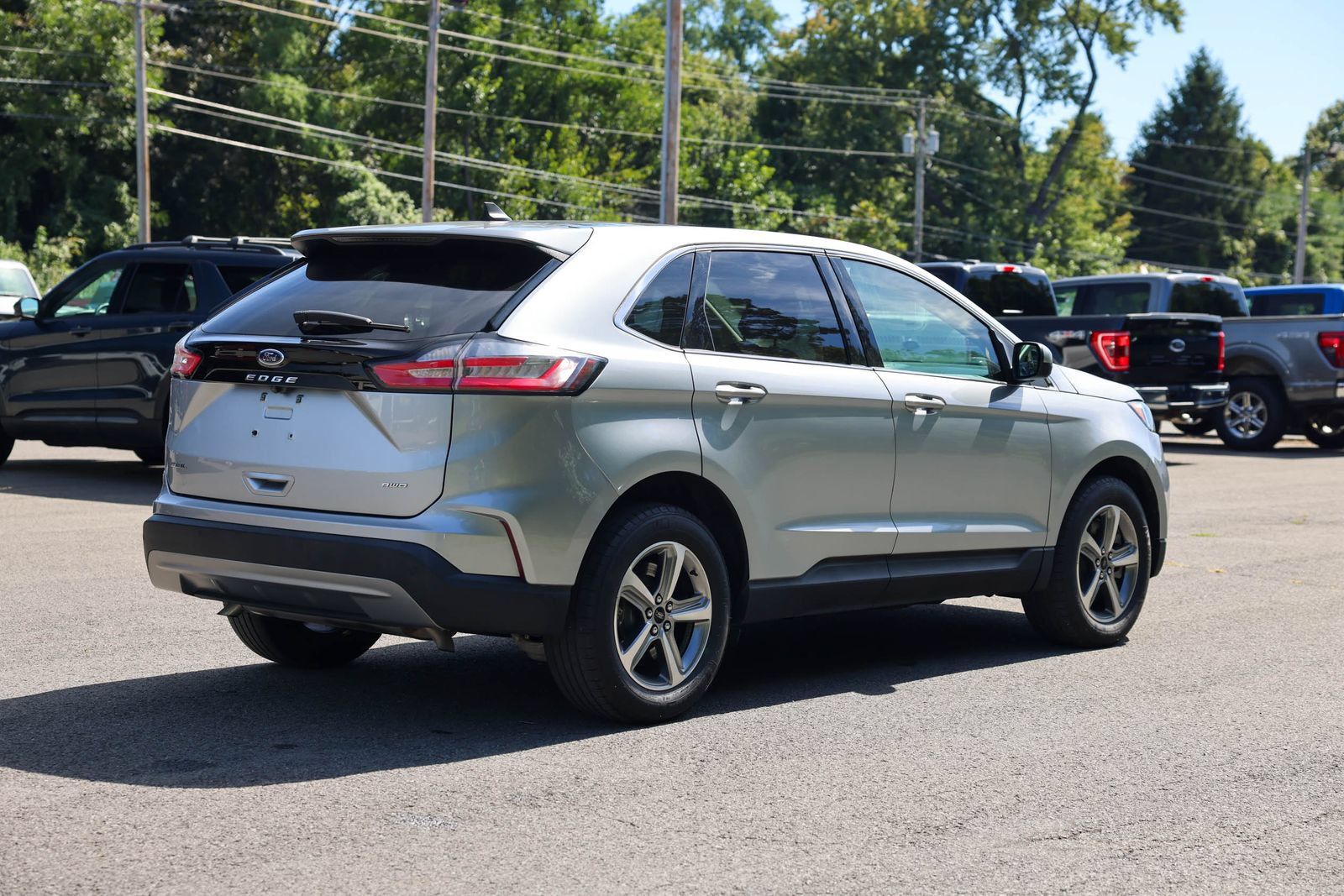 Used 2024 Ford Edge SEL w/ Convenience Package AWD/4WD image 5