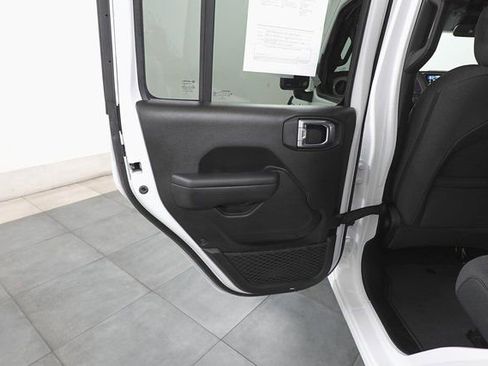 Used 2024 Jeep Wrangler Sport S image 20