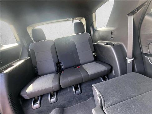 Used 2024 Chevrolet Traverse LT FWD image 30