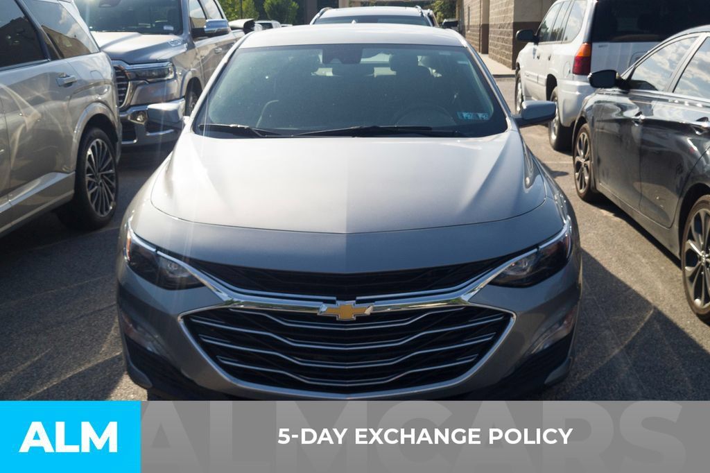 Used 2024 Chevrolet Malibu LT FWD image 3