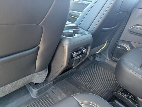 New 2025 GMC Acadia Elevation w/ Elevation Premium Package image 24