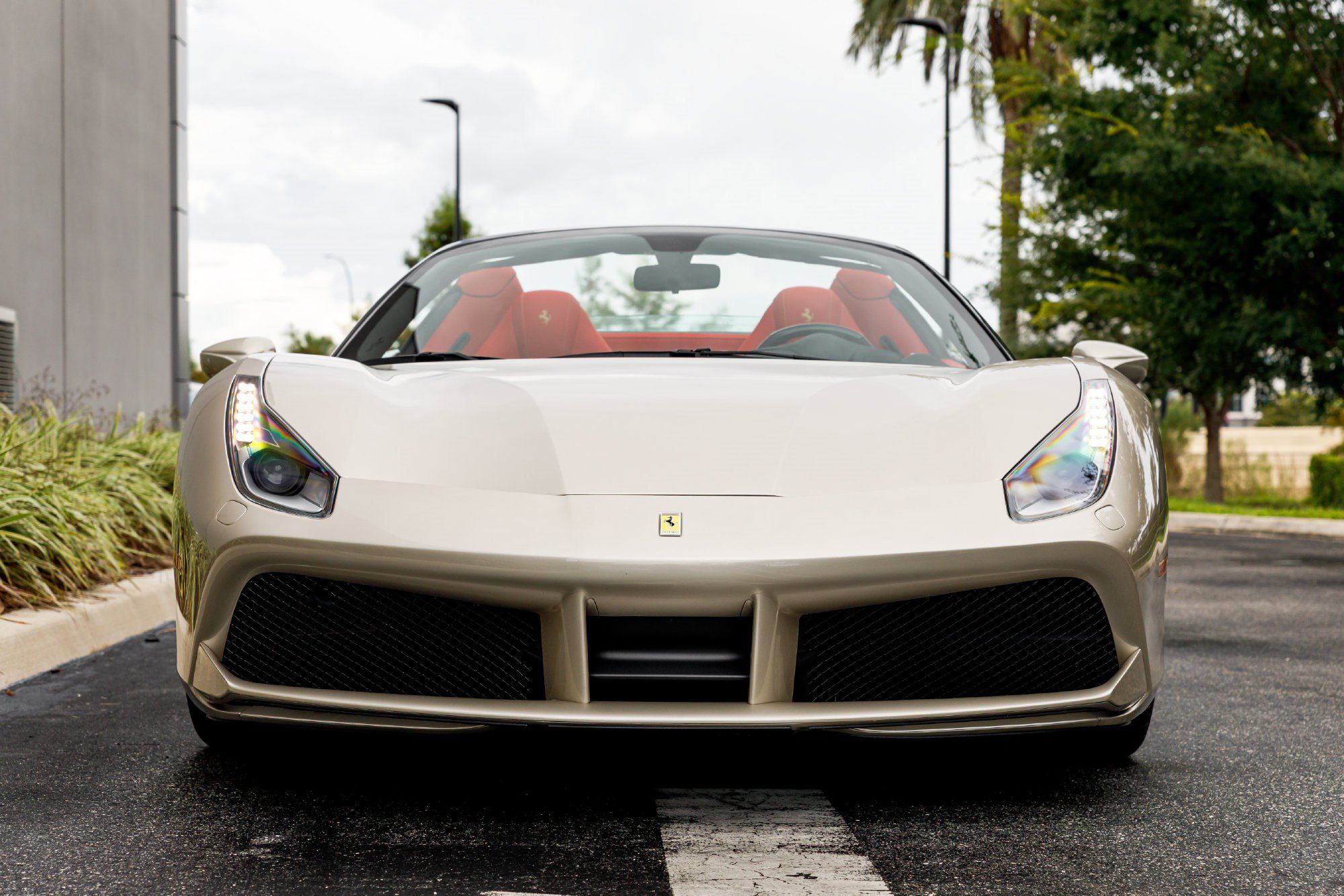 Used 2018 Ferrari 488 Spider RWD image 13