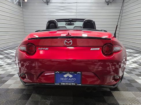 Used 2017 MAZDA MX-5 Miata Club w/ Brembo/BBS Package RWD image 7