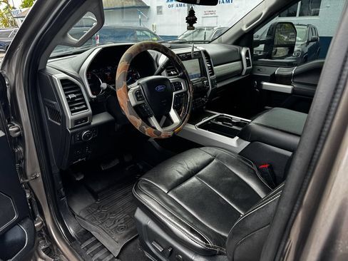 Used 2020 Ford F250 Lariat w/ Lariat Ultimate Package AWD/4WD image 9