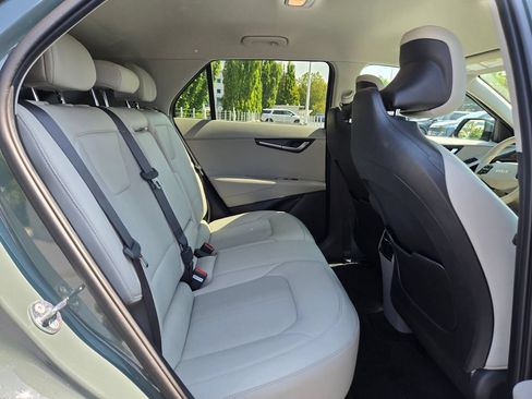 Used 2023 Kia Niro Wind w/ Wind Preserve Package FWD image 12