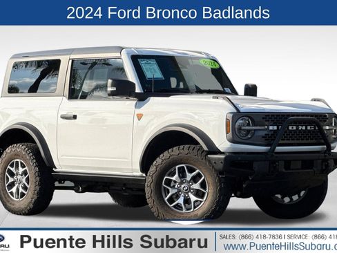 Used 2024 Ford Bronco Badlands image 1