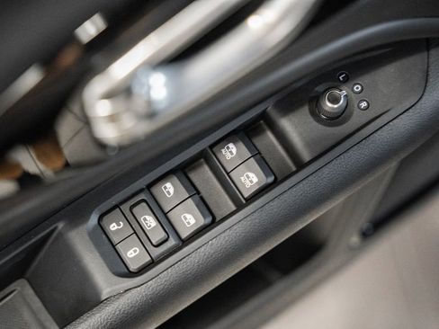 New 2025 Jeep Compass Limited w/ Sun & Sound Group image 37