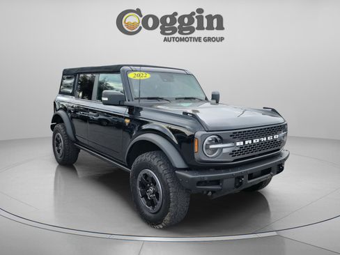 Certified 2022 Ford Bronco Badlands image 4