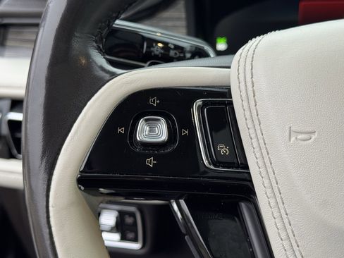 Used 2022 Lincoln Aviator Black Label w/ Dynamic Handling Package image 30