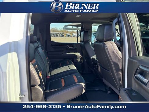 Certified 2025 GMC Sierra 1500 AT4 w/ AT4 Premium Package image 18