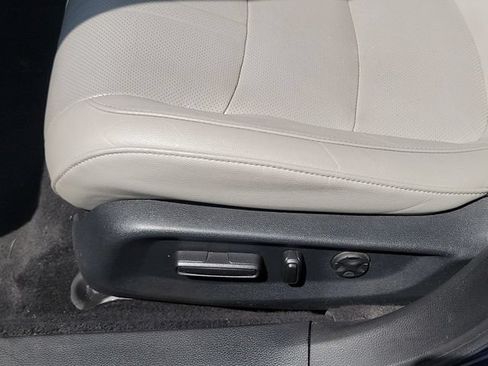 Used 2019 Honda Accord Touring image 23