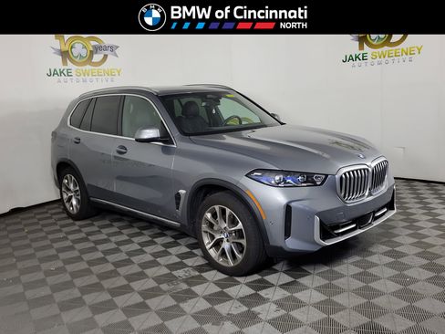 Used 2024 BMW X5 xDrive40i w/ Premium Package AWD/4WD image 1
