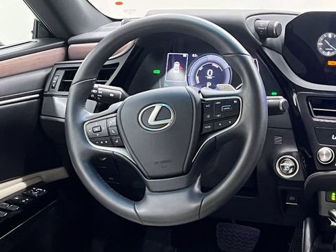 Certified 2024 Lexus ES 300h w/ Premium Package FWD image 15
