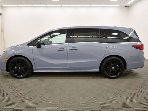 Certified 2025 Honda Odyssey Sport-L image 4
