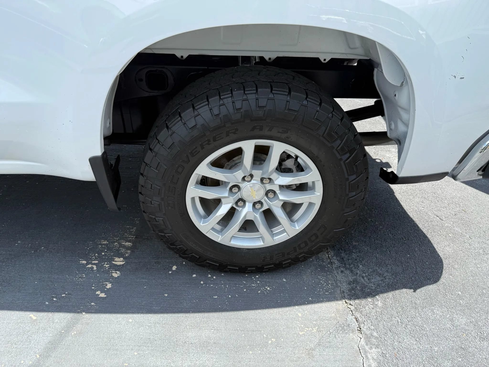Used 2019 Chevrolet Silverado 1500 LT w/ Z71 Off-Road Package AWD/4WD image 19