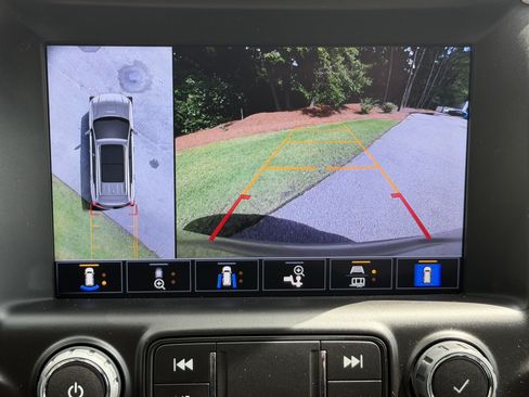Used 2023 GMC Terrain AT4 w/ Infotainment Package II AWD/4WD image 30