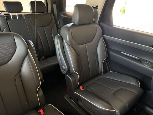 Used 2025 Hyundai Palisade SEL FWD image 41