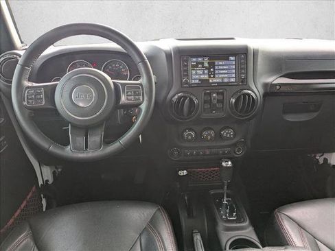 Used 2017 Jeep Wrangler Unlimited Rubicon image 18