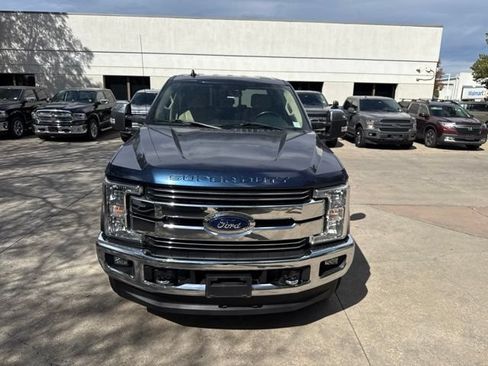 Used 2019 Ford F250 Lariat w/ Lariat Ultimate Package AWD/4WD image 3