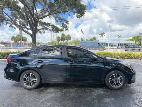 Used 2024 Kia Forte LXS FWD image 9