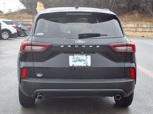 Certified 2025 Ford Escape ST-Line image 9