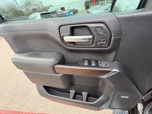 Used 2019 GMC Sierra 1500 SLT image 30