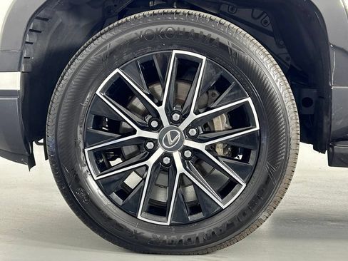 Used 2024 Lexus GX 550 w/ Accessory Package (Z1) AWD/4WD image 43