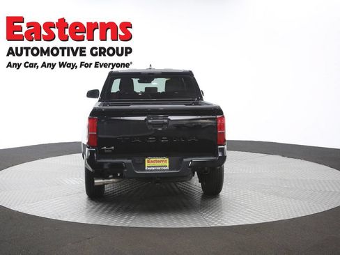 Used 2026 Toyota Tacoma SR5 AWD/4WD image 35