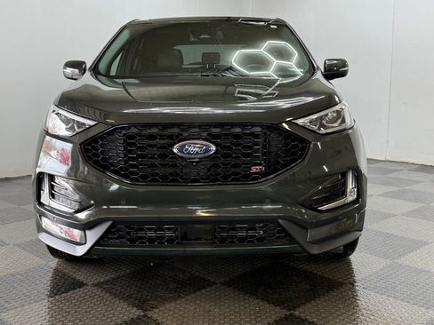 Used 2022 Ford Edge ST w/ Equipment Group 401A image 3