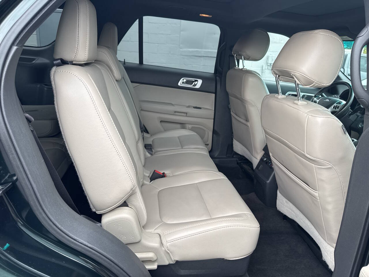 Used 2013 Ford Explorer XLT AWD/4WD image 25