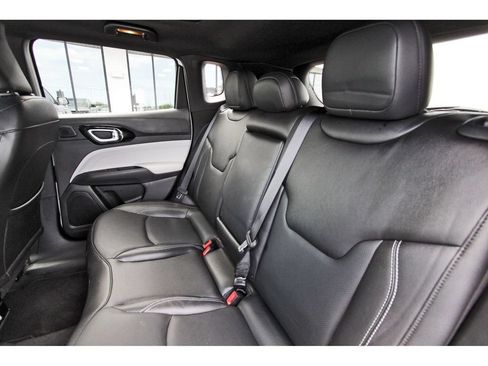 Used 2025 Jeep Compass Limited w/ Elite Group AWD/4WD image 31