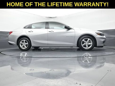 Used 2018 Chevrolet Malibu LS FWD image 43