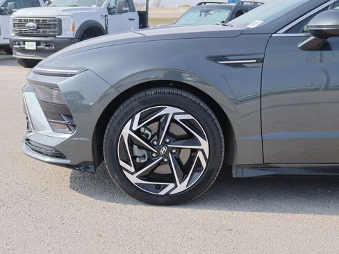 Used 2024 Hyundai Sonata SEL w/ Convenience Package image 16